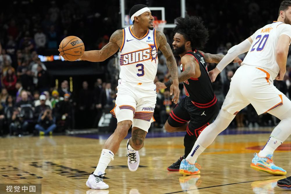 围绕拉维亚 围绕拉维亚