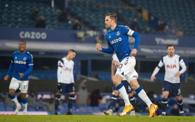 球迷们的期 球迷们的期