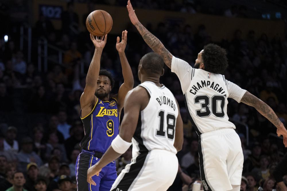 两连胜的背 两连胜的背