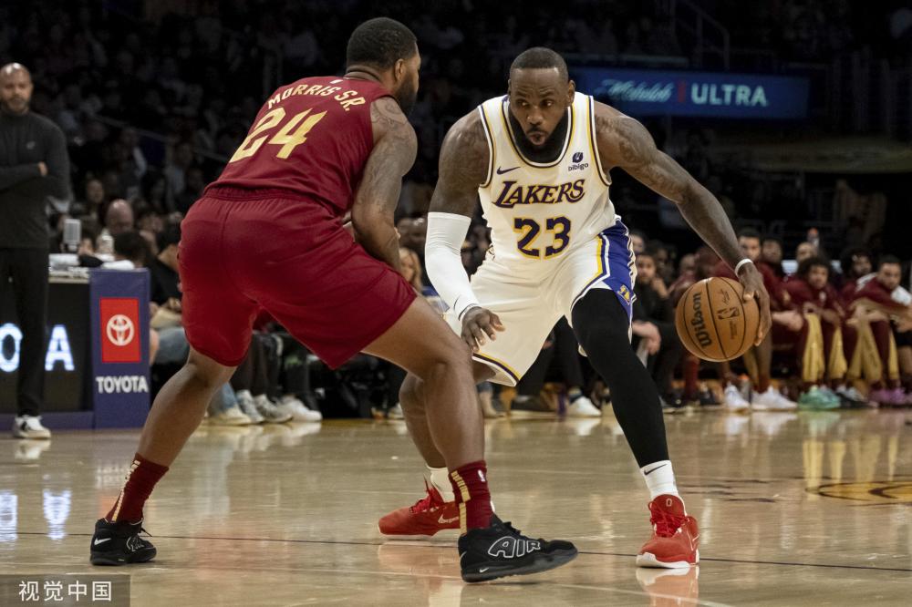 中场更多的 中场更多的